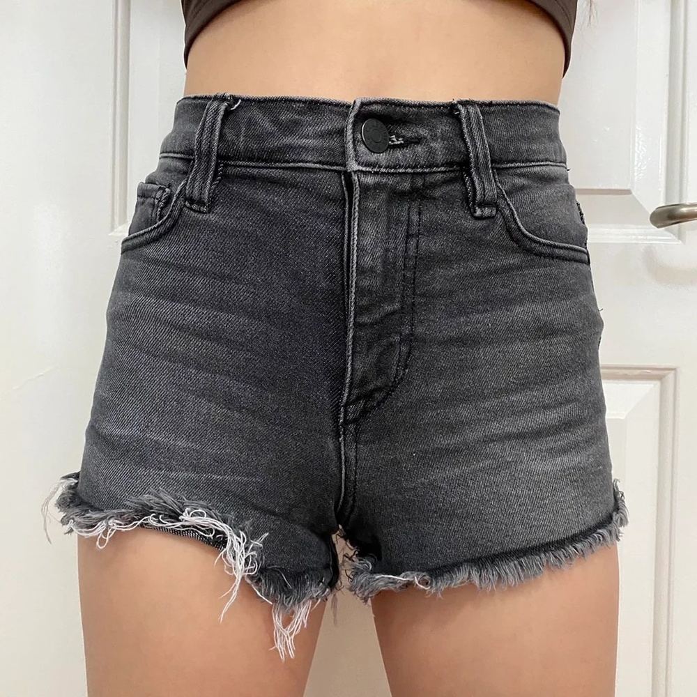 Celebrity Pink Dark Gray/ Black Frayed Denim Jean Shorts Size 0 /24